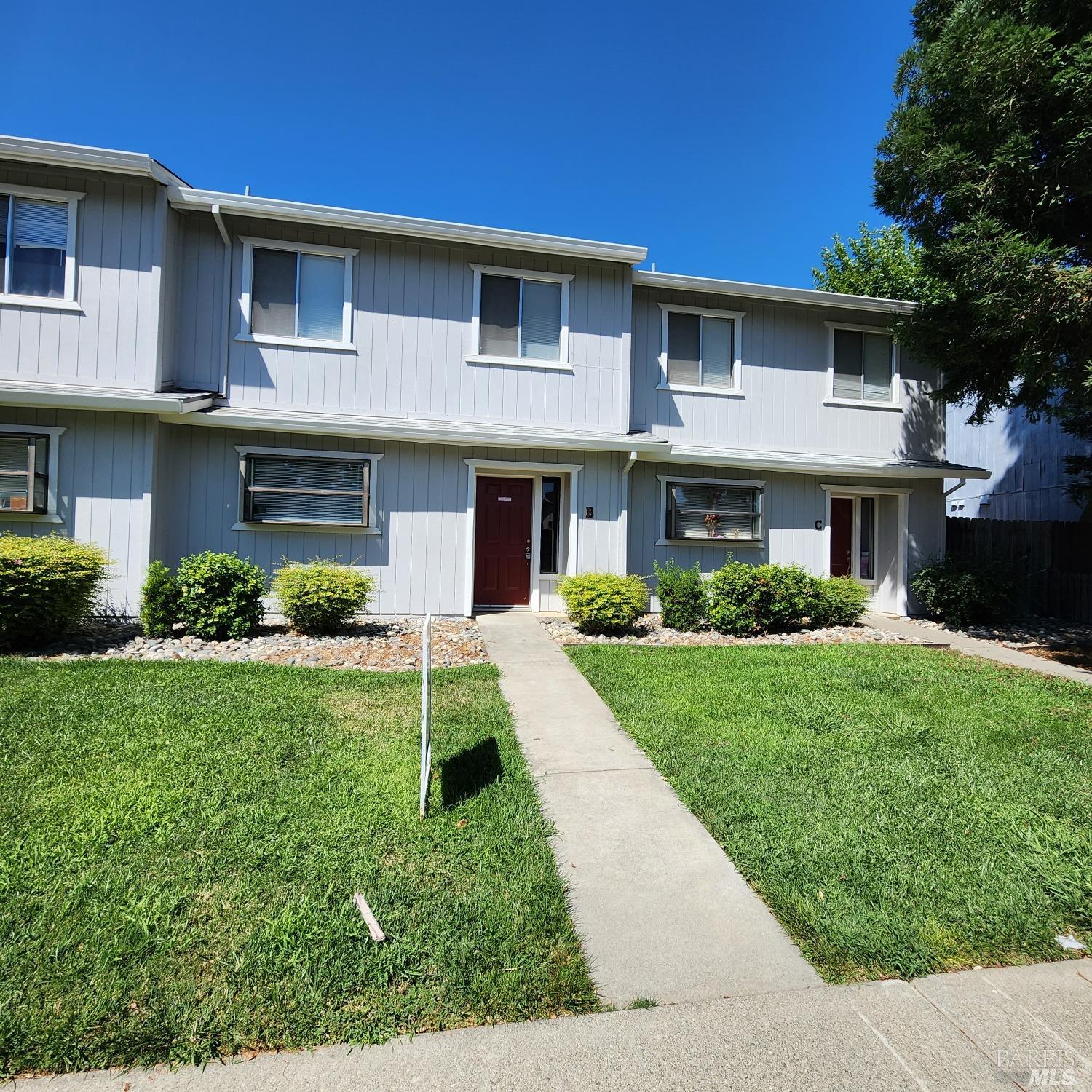 Photo of 1115 Lincoln St #B in Dixon, CA