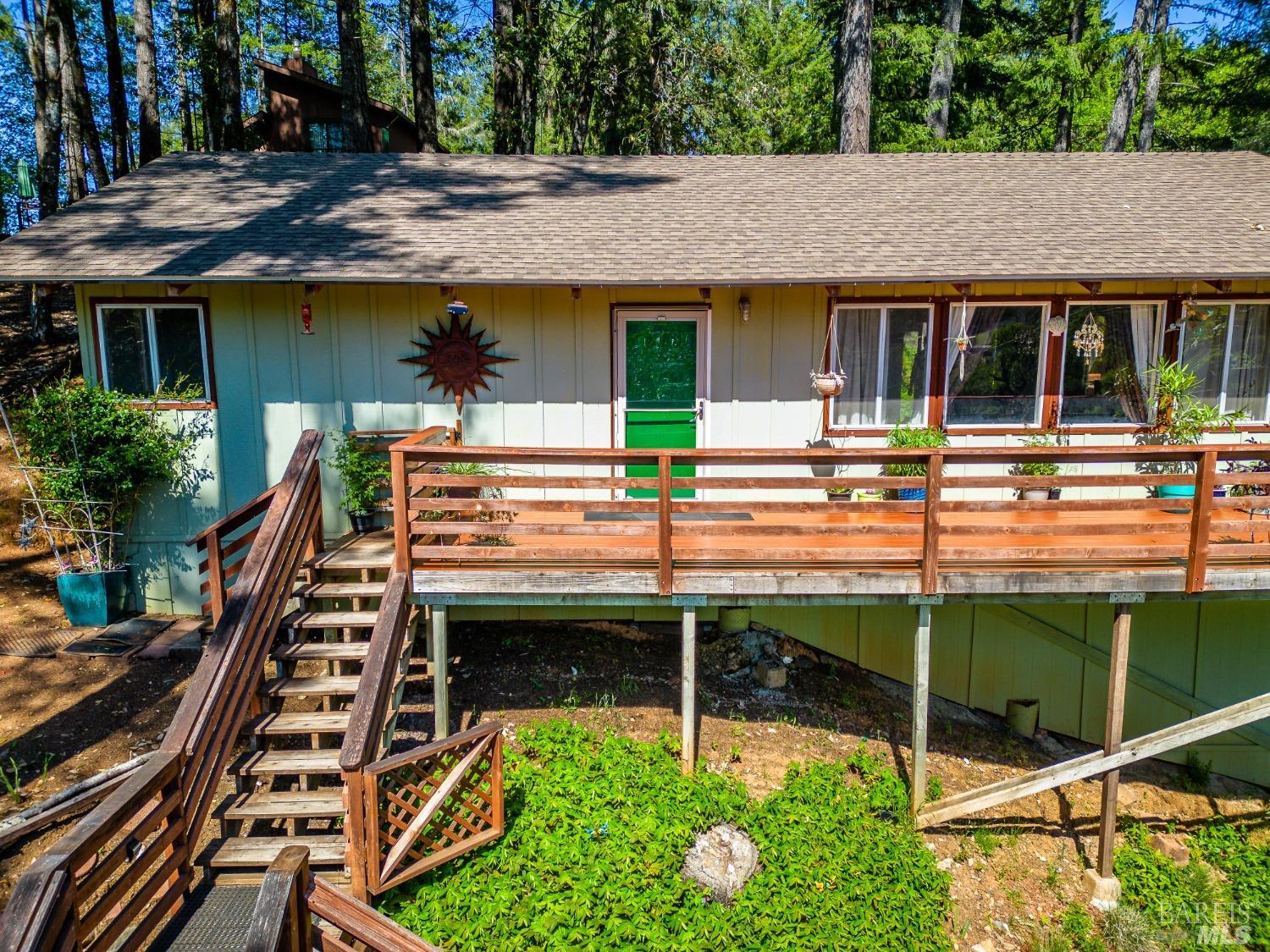 Detail Gallery Image 4 of 24 For 26720 Hawk Rd, Willits,  CA 95490 - 2 Beds | 1 Baths