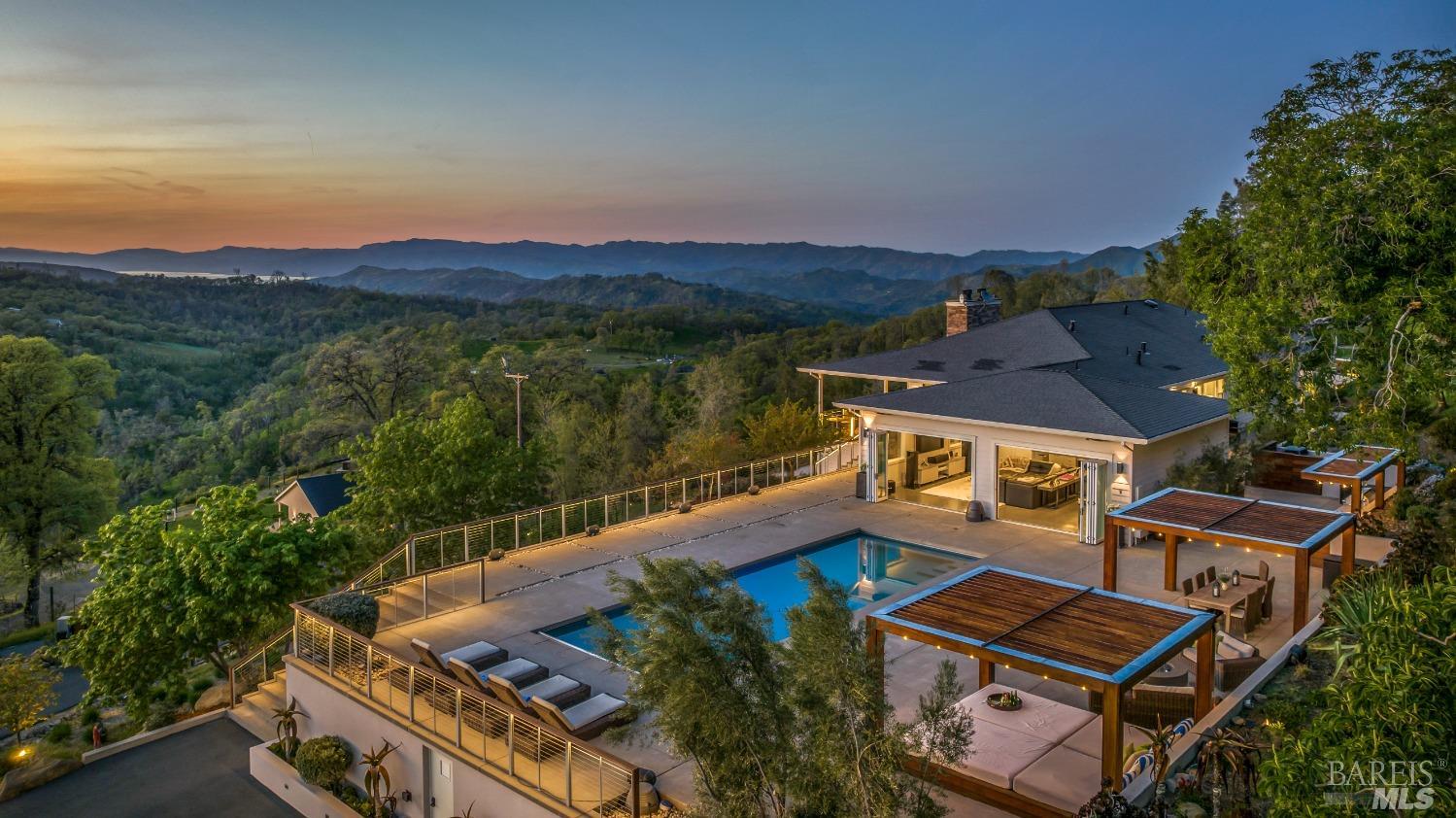 Photo of 90 Longhorn Ridge Rd in Napa, CA