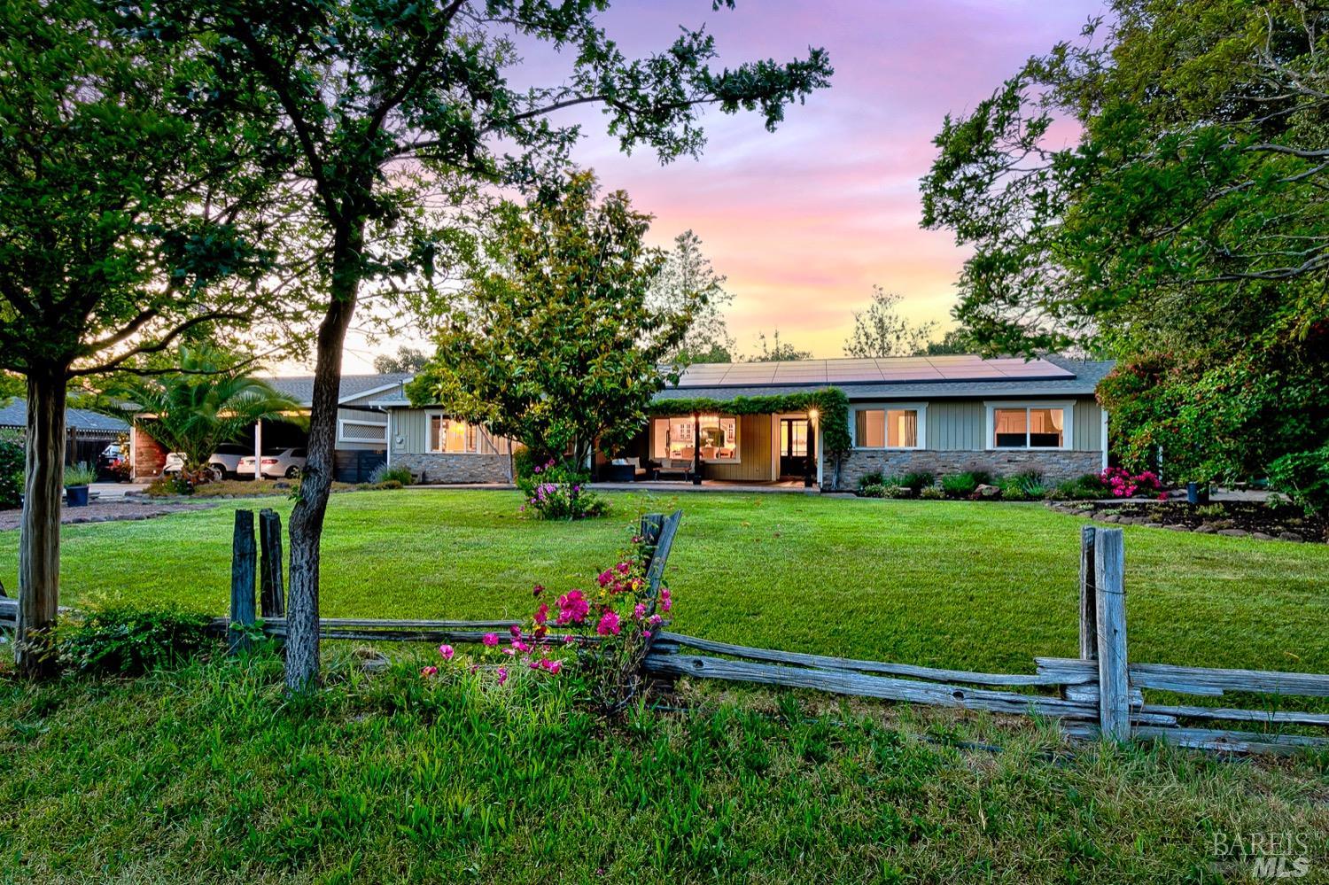 Photo of 6276 Old Redwood Hwy in Windsor, CA