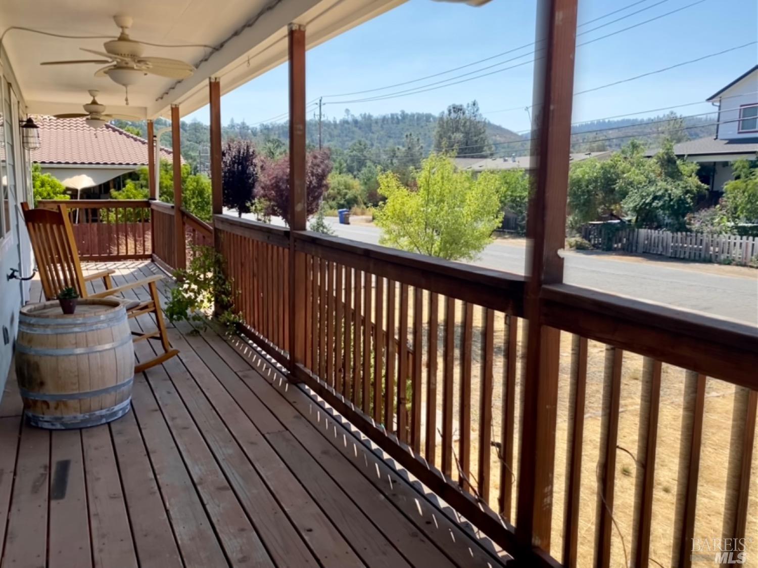 Photo of 16056 Wardlaw St in Middletown, CA