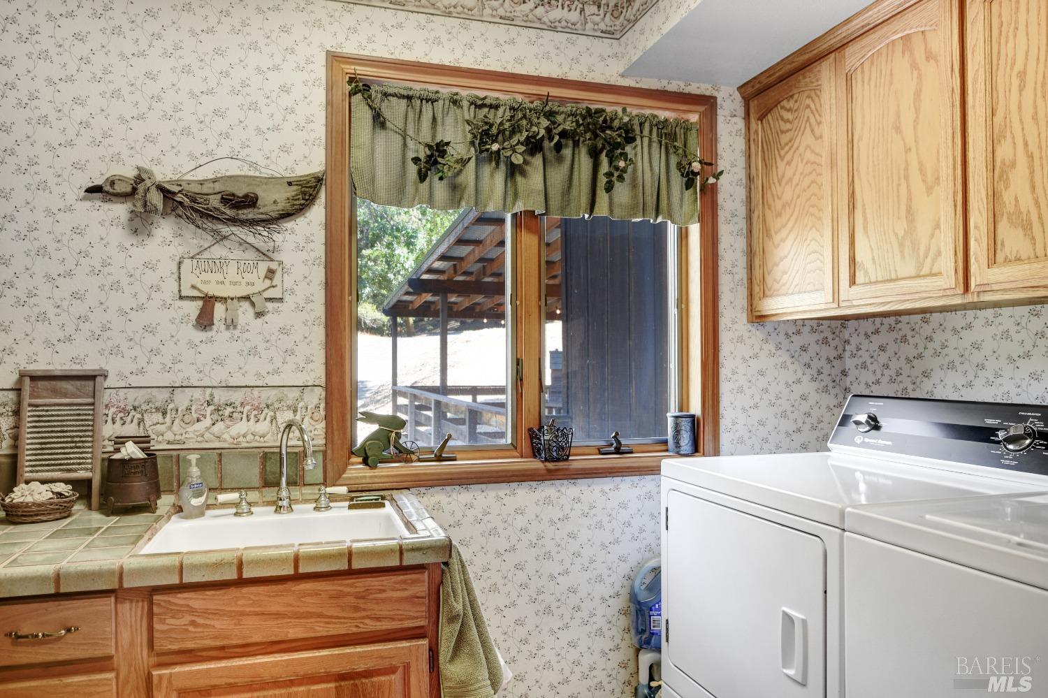 Detail Gallery Image 20 of 60 For 28670 Hwy 128 Unkn, Yorkville,  CA 95494 - 3 Beds | 3/2 Baths