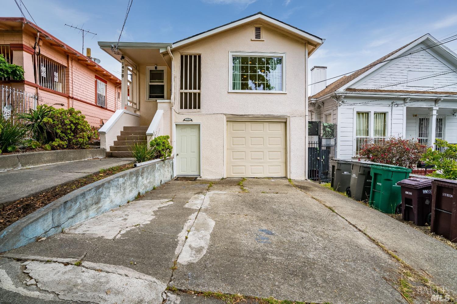 Photo of 14281430 E 32nd St in Oakland, CA