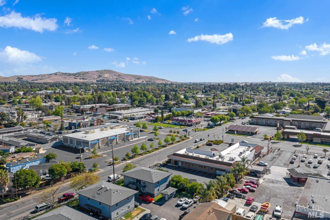 Photo of 113 Tabor Ave in Fairfield, CA