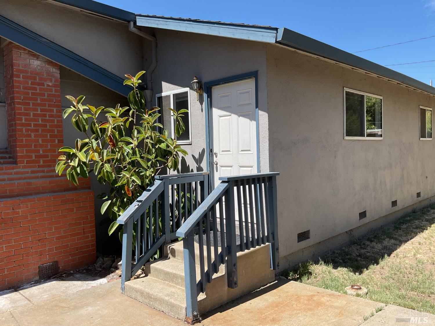 Photo of 502 Cottonwood Ct in Fairfield, CA