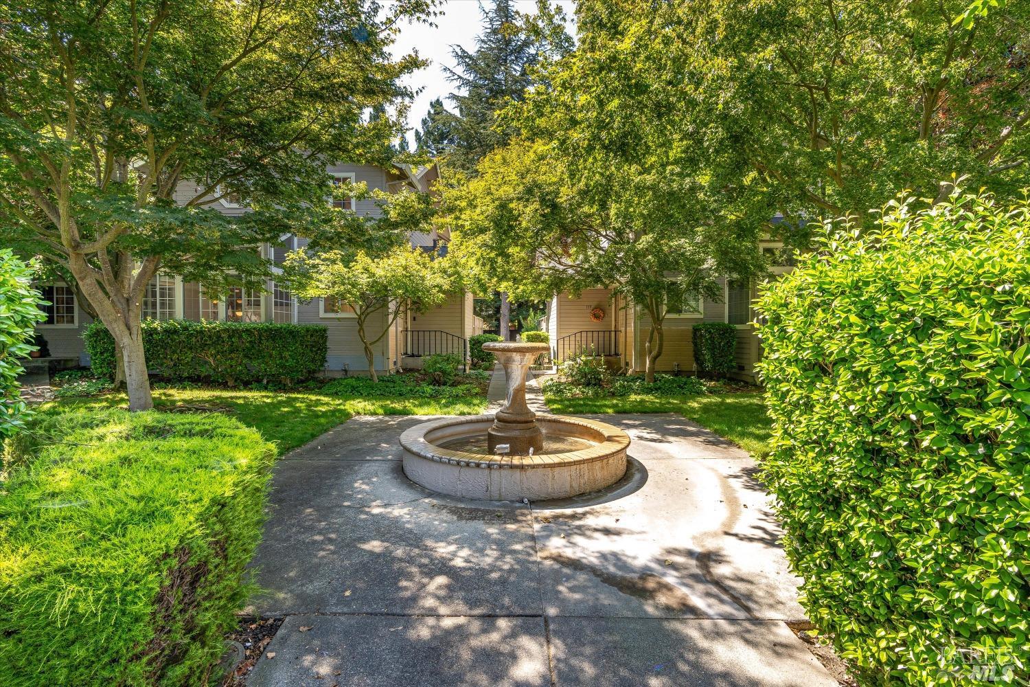 Photo of 118 Valley Club Cir in Napa, CA