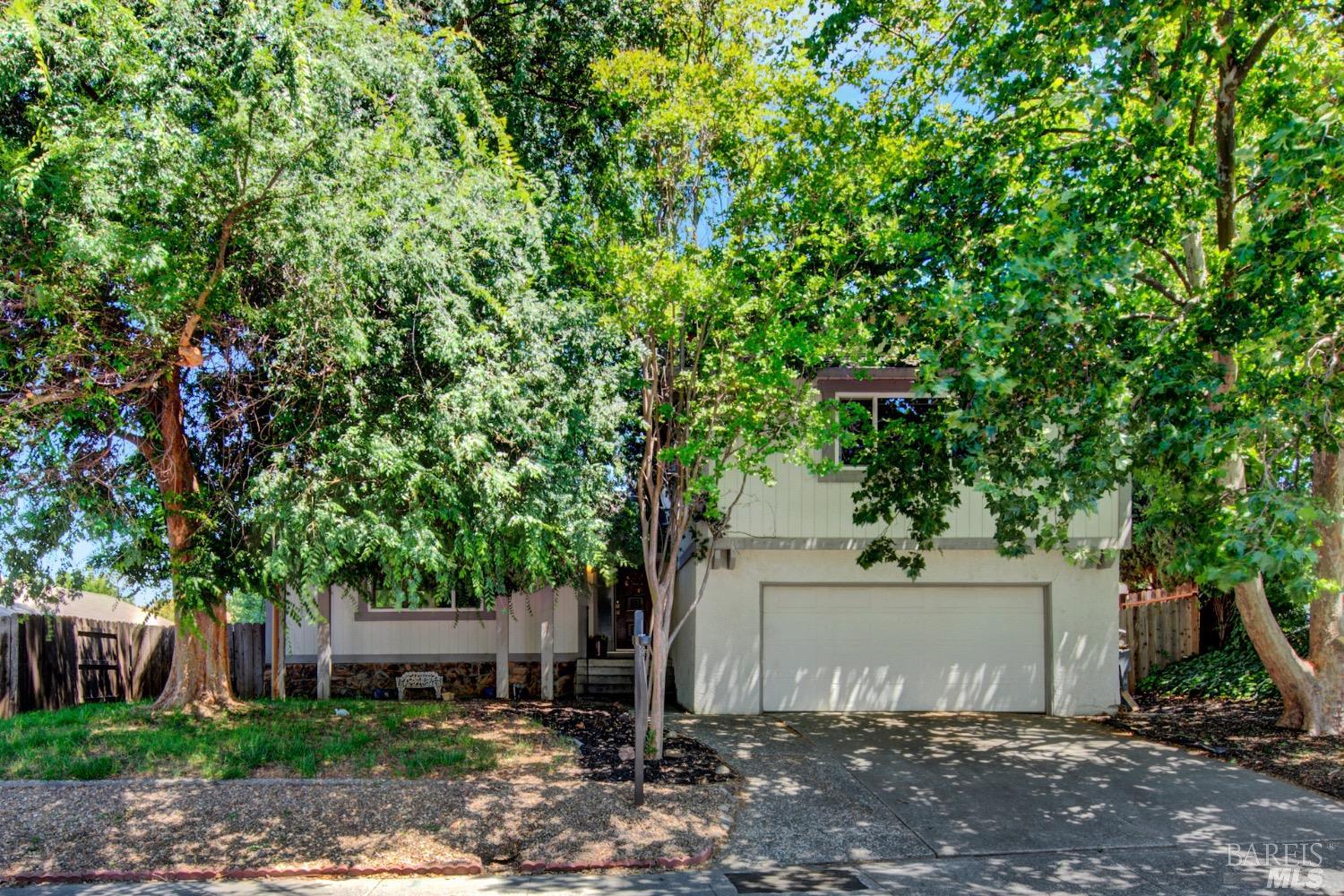 469 Marbella Lane, Vacaville, CA 95688