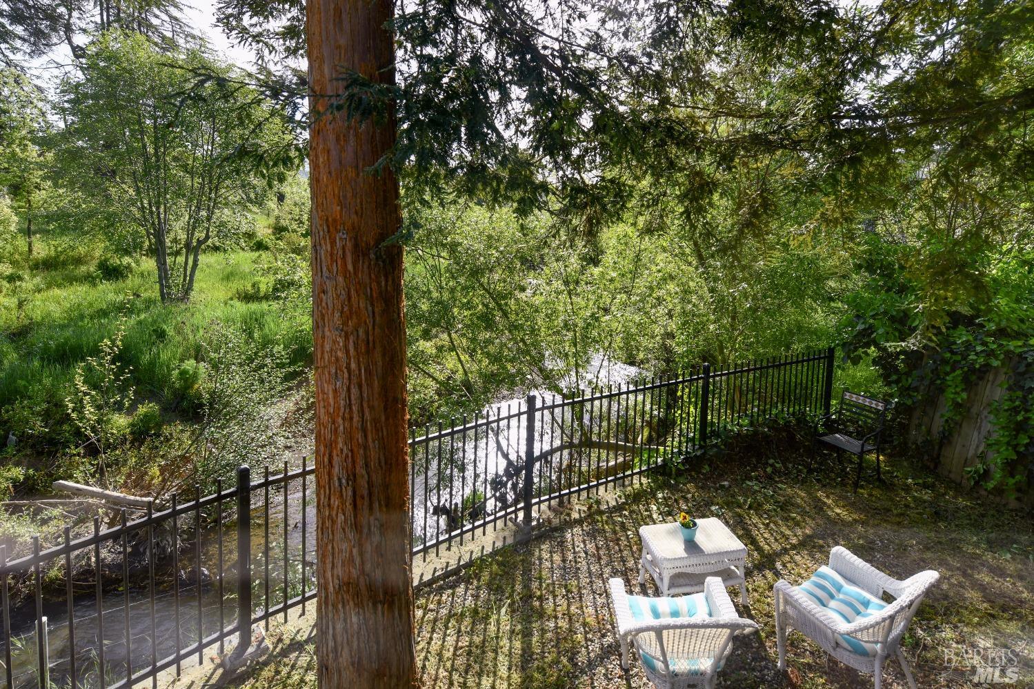 Photo of 1400 Seminary St in Napa, CA