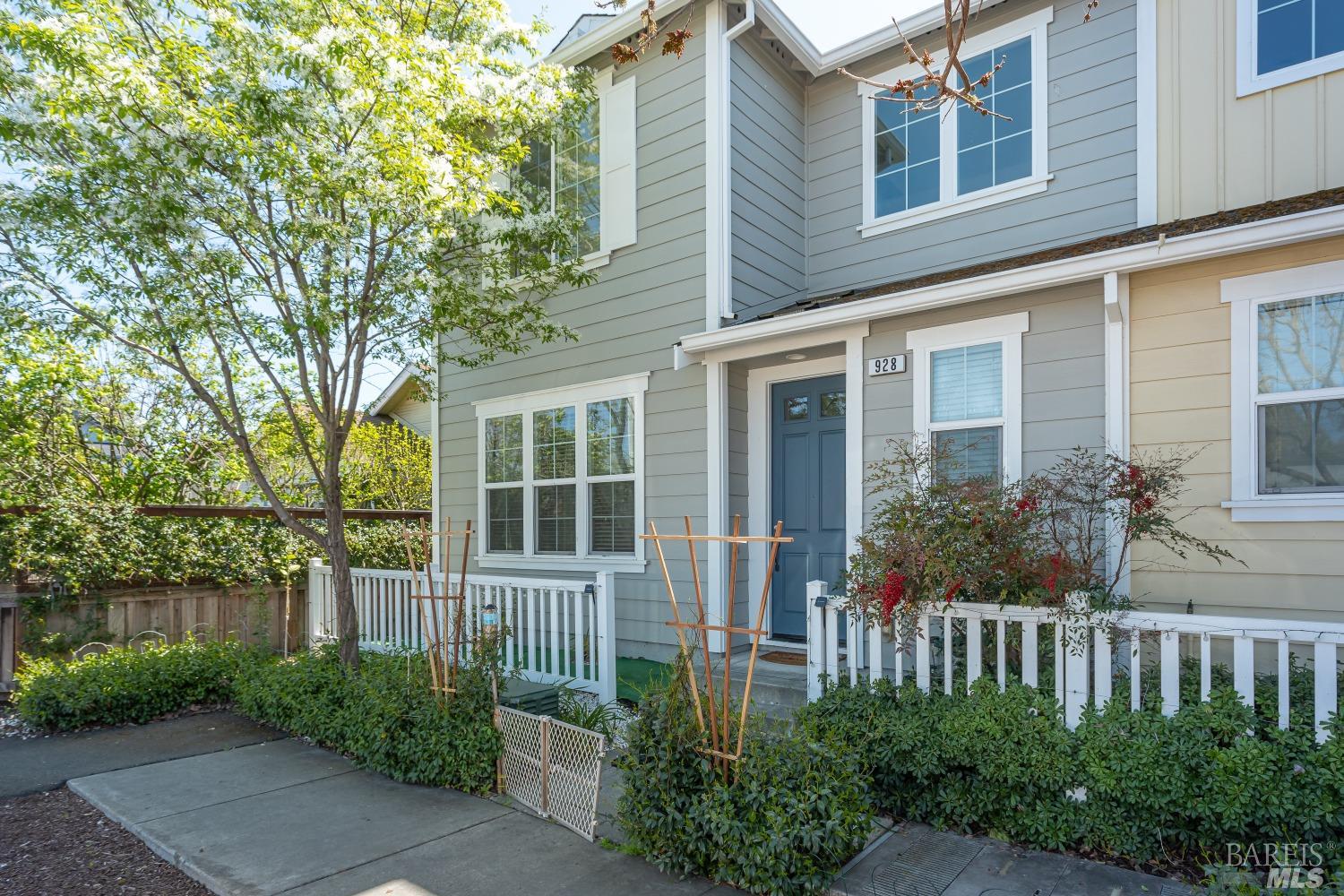 Photo of 928 Aston Ave in Santa Rosa, CA