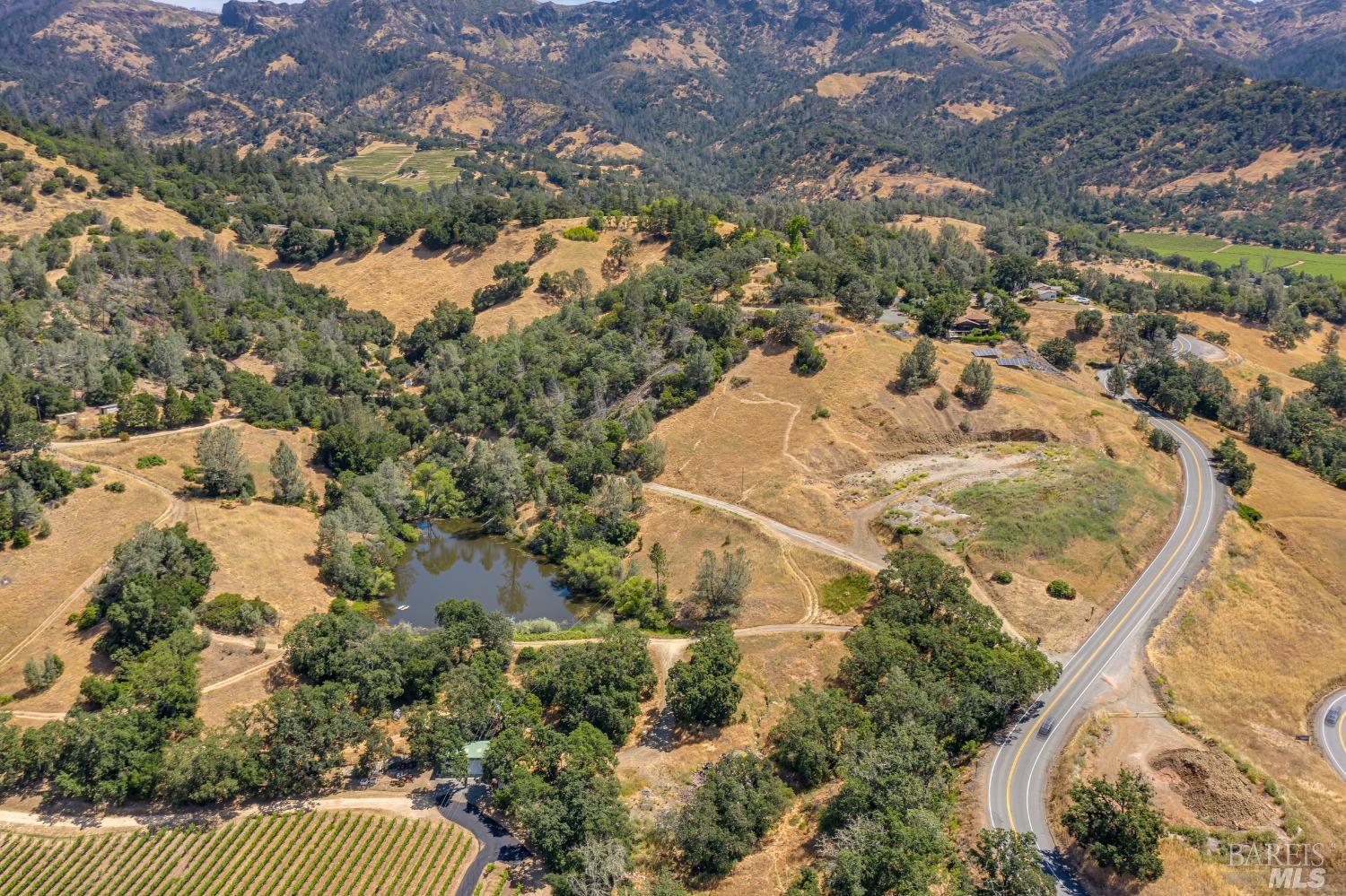 Detail Gallery Image 1 of 1 For 3225 Lake County Hwy, Calistoga,  CA 94515 - 3 Beds | 3 Baths