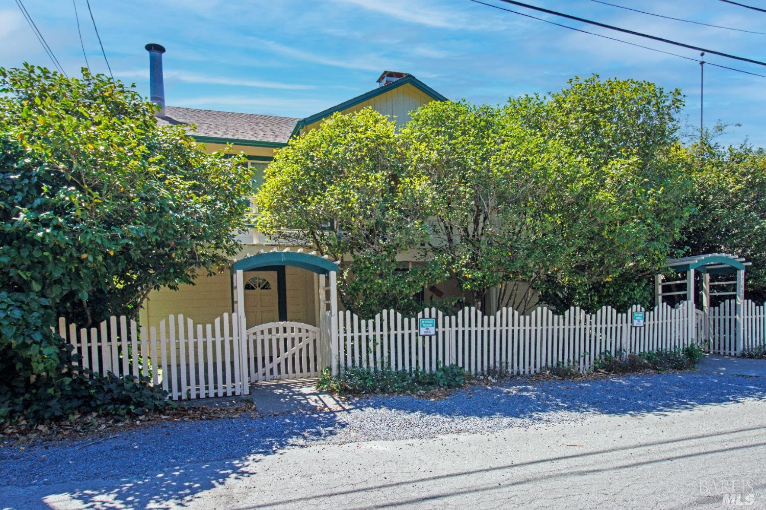 Photo of 17688 Orchard Ave in Guerneville, CA