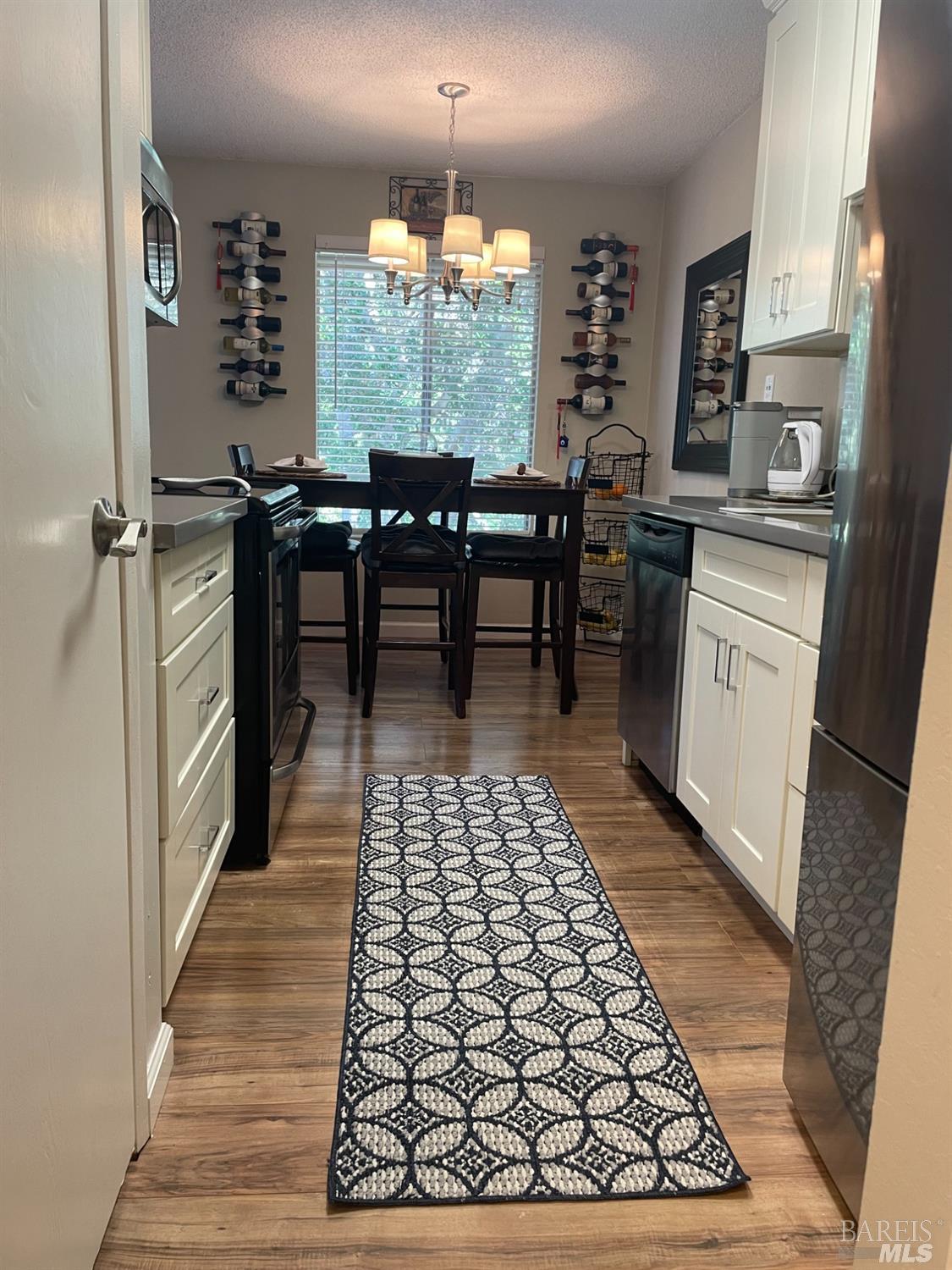 Photo of 5312 Ridgeview Cir #2 in El Sobrante, CA