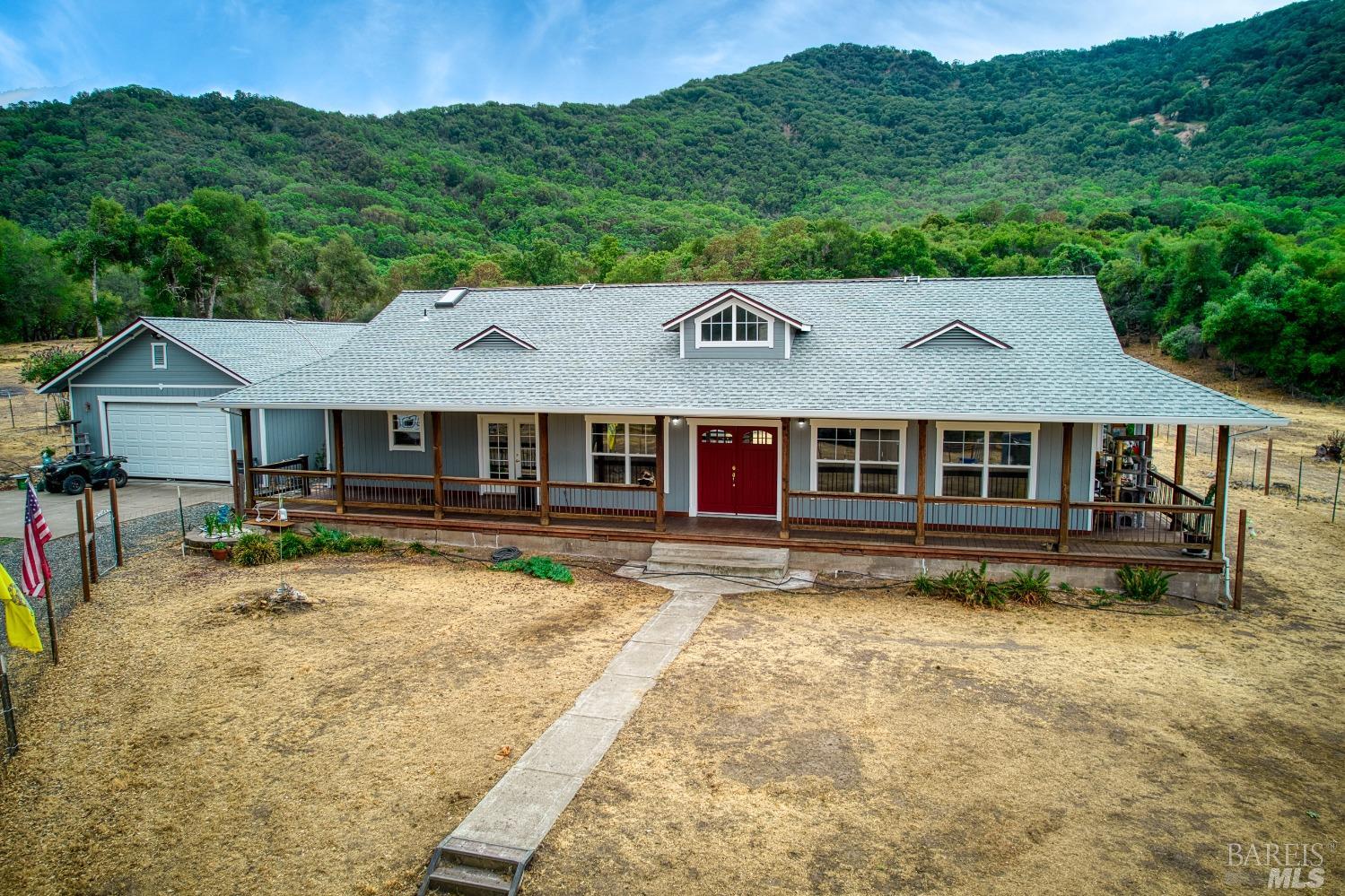 Photo of 10750 Schuette Rd in Upper Lake, CA