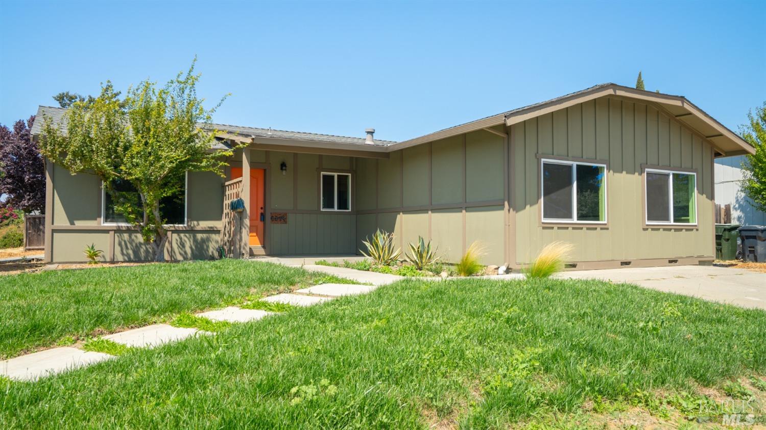 Photo of 1314 Amador Wy in Suisun City, CA