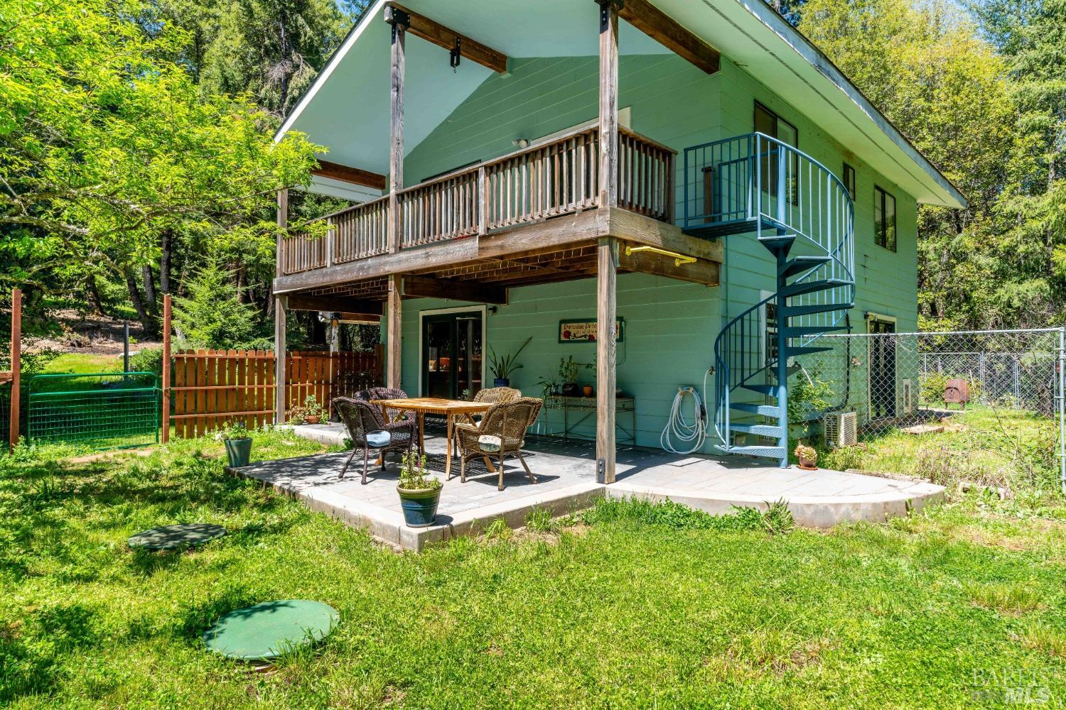 Detail Gallery Image 26 of 31 For 18581 Shafer Ranch Rd, Willits,  CA 95490 - 3 Beds | 2/1 Baths