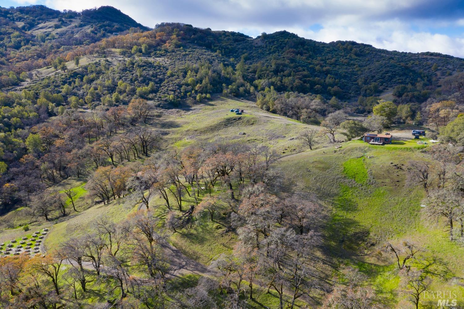 Photo of 12135 Eagle Rock Rd in Hopland, CA