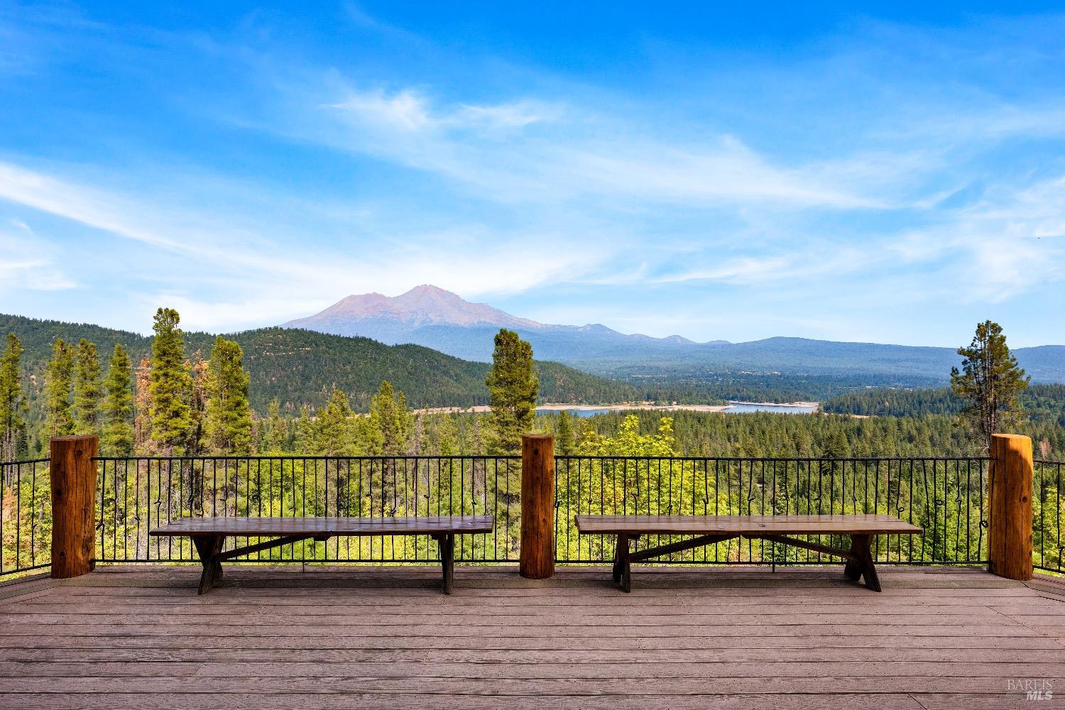 Detail Gallery Image 9 of 59 For 4620 W.a. Barr Road Unkn, Mount Shasta,  CA 96067 - 4 Beds | 3/1 Baths