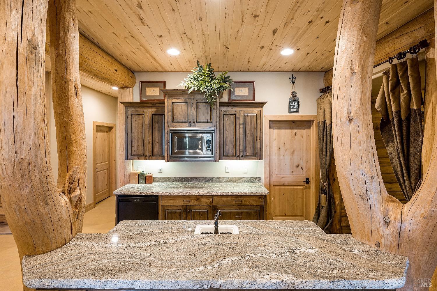 Detail Gallery Image 35 of 59 For 4620 W.a. Barr Road Unkn, Mount Shasta,  CA 96067 - 4 Beds | 3/1 Baths
