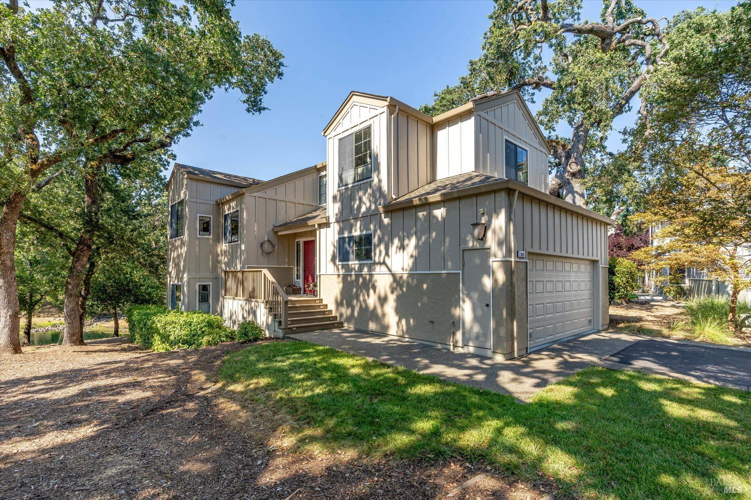 Photo of 816 Princeton Dr in Sonoma, CA