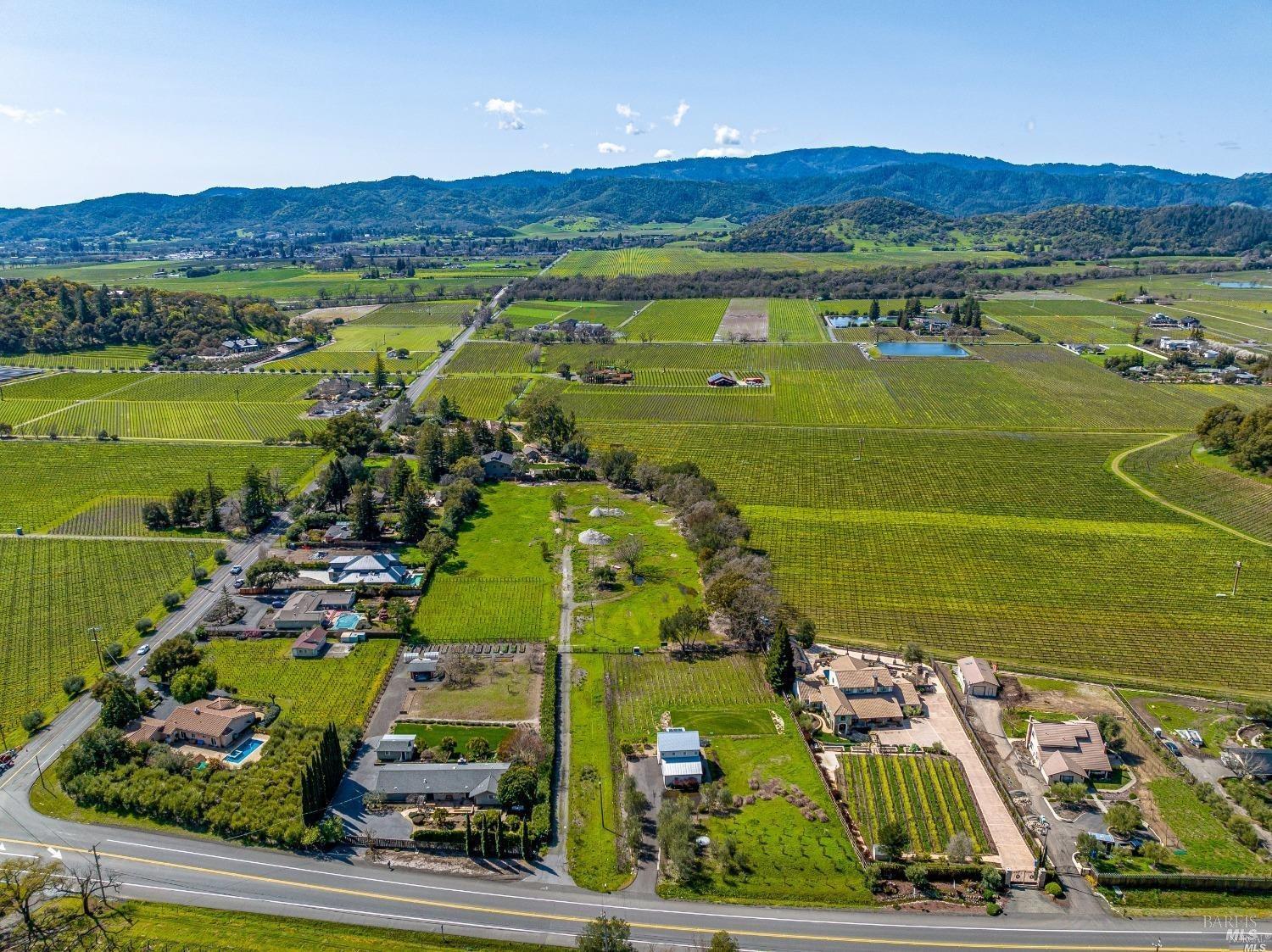 Photo of 7025 Silverado Trl in Napa, CA