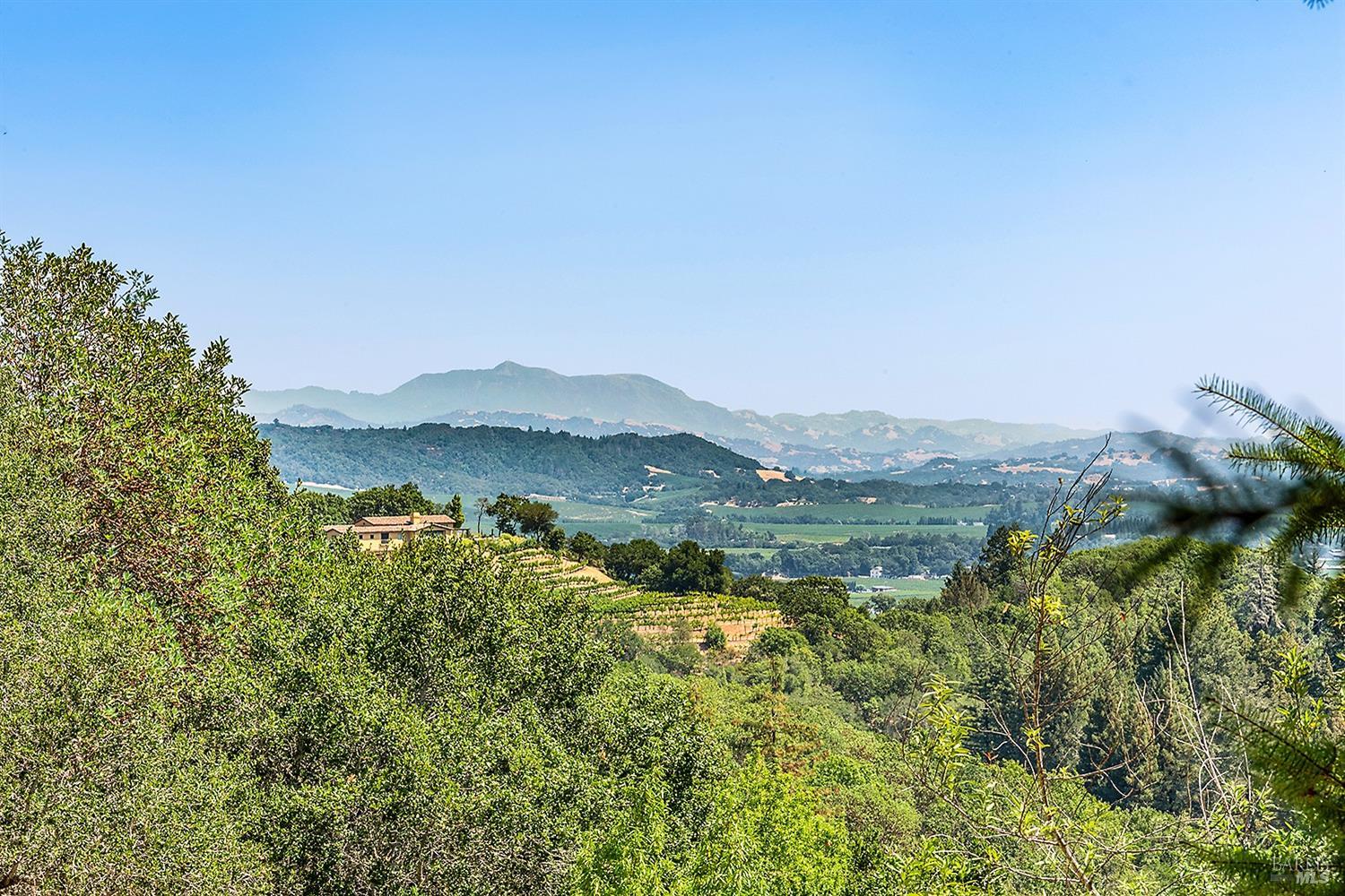 Photo of 5247 Dry Creek Rd in Healdsburg, CA