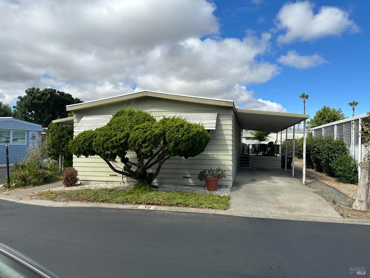 Detail Gallery Image 4 of 35 For 300 East H St 38, Benicia,  CA 94510 - 3 Beds | 2 Baths