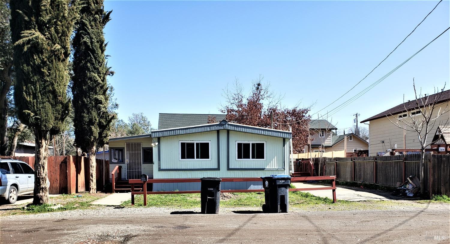 Photo of 3666 Oleander St in Clearlake, CA
