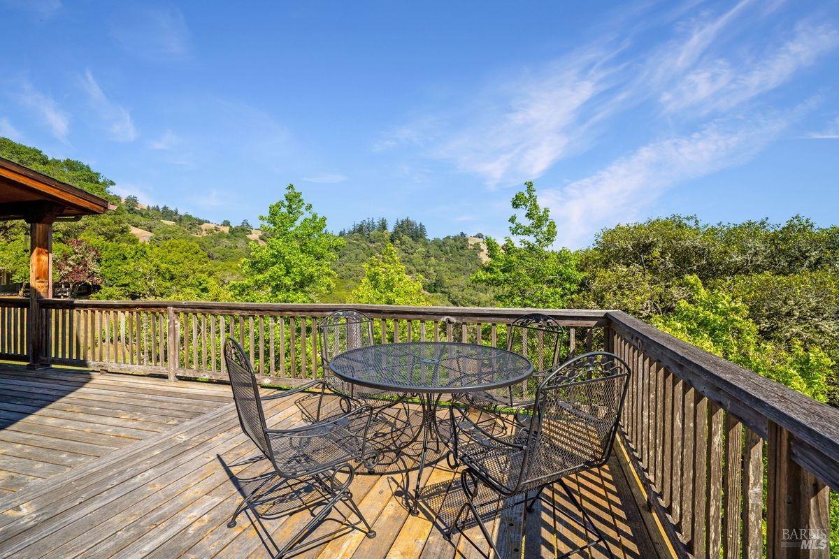 Detail Gallery Image 20 of 50 For 20799 Highway 128 Unkn, Yorkville,  CA 95494 - 4 Beds | 3 Baths