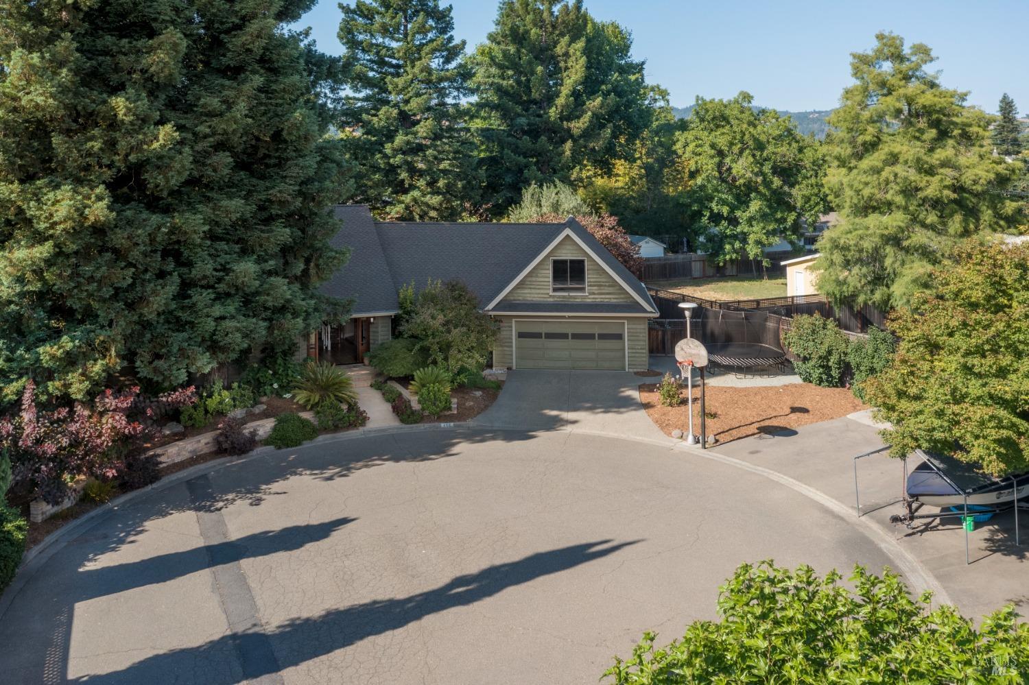 Photo of 466 France St in Sonoma, CA