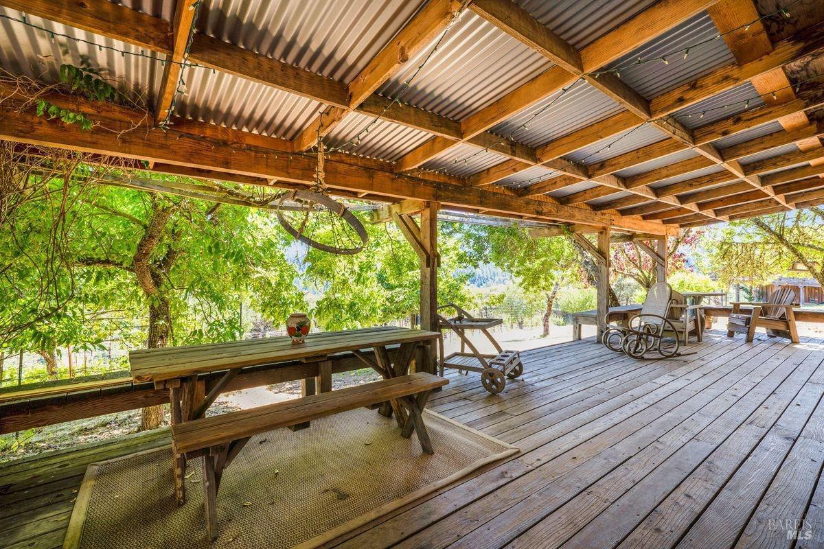 Detail Gallery Image 36 of 74 For 20799 Highway 128 Unkn, Yorkville,  CA 95494 - 4 Beds | 3 Baths