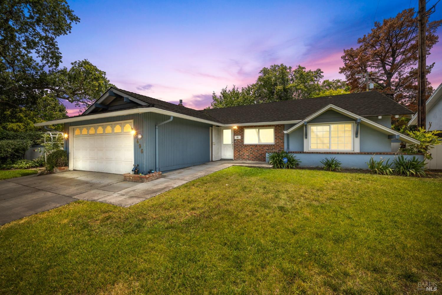 Photo of 496 Orchard Ave in Vacaville, CA