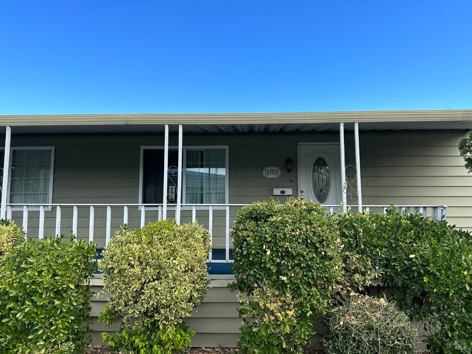 Detail Gallery Image 6 of 35 For 300 East H St 38, Benicia,  CA 94510 - 3 Beds | 2 Baths