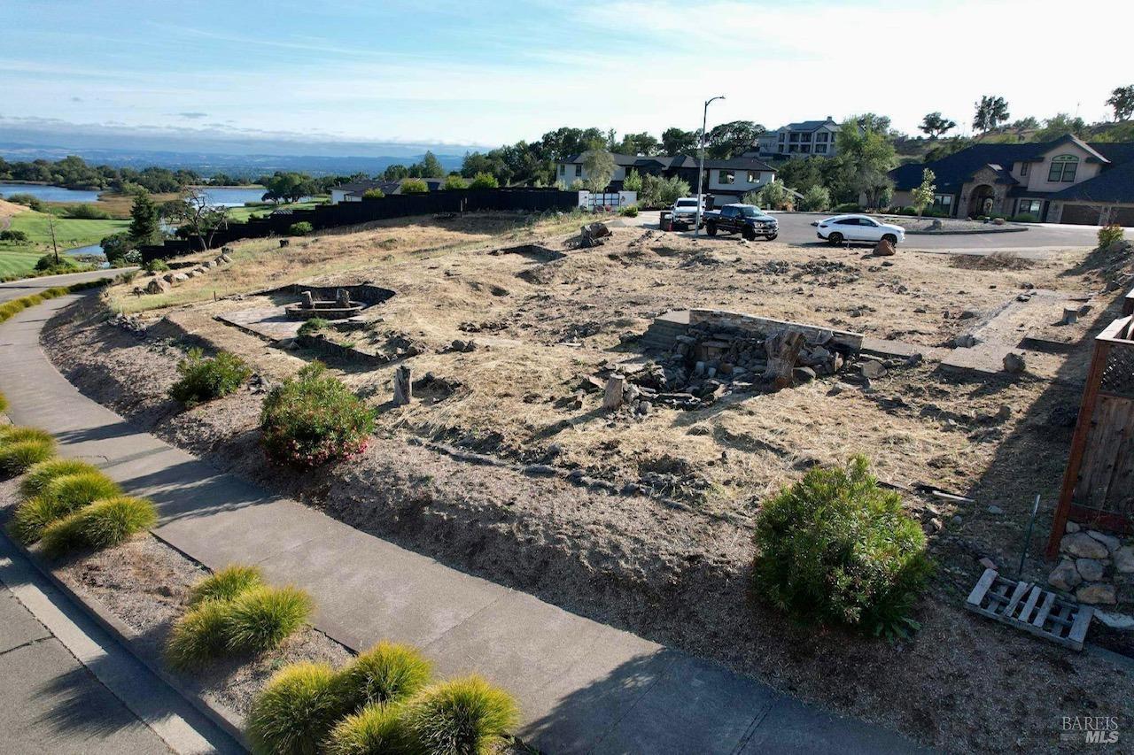 Photo of 3724 Lakebriar Pl in Santa Rosa, CA