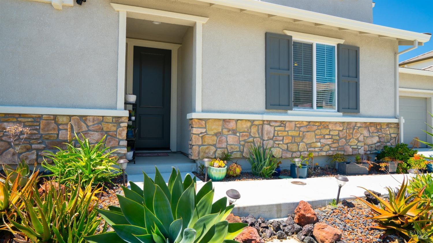 Photo of 554 Datura Dr in Vacaville, CA