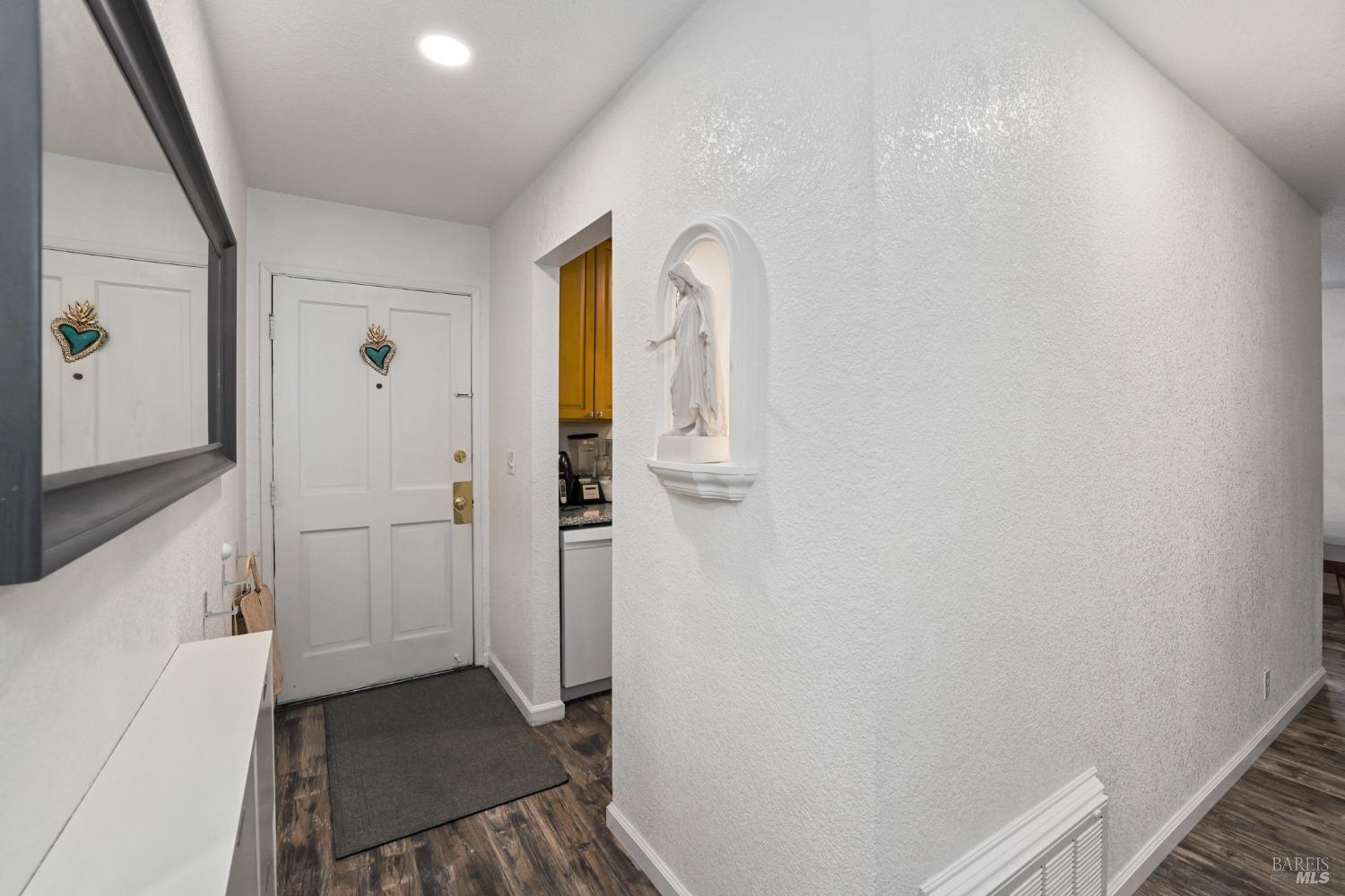 Detail Gallery Image 9 of 41 For 380 Bowline Dr, Vacaville,  CA 95687 - 3 Beds | 1 Baths