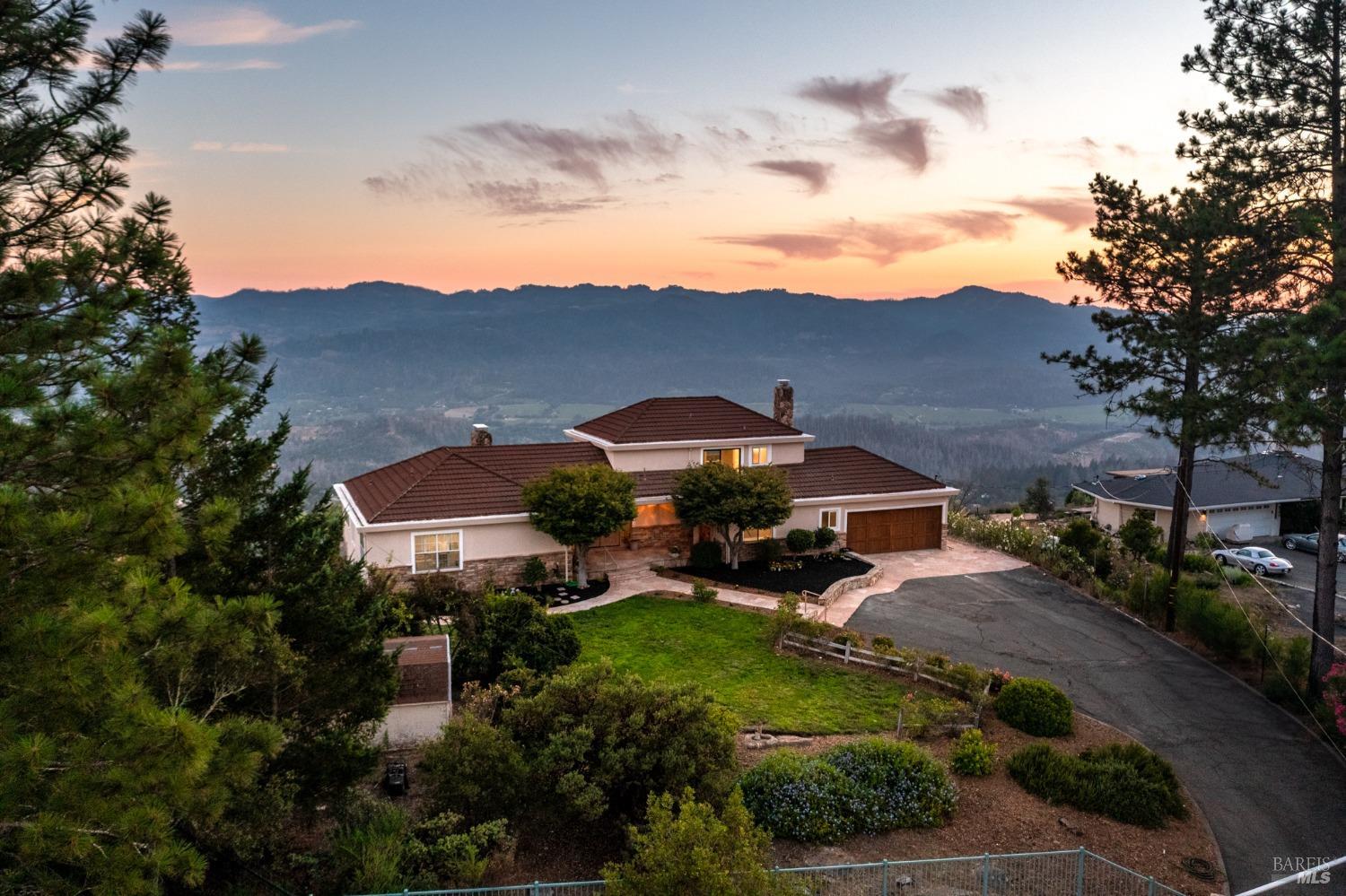 Photo of 1160 Crestmont Dr in Angwin, CA