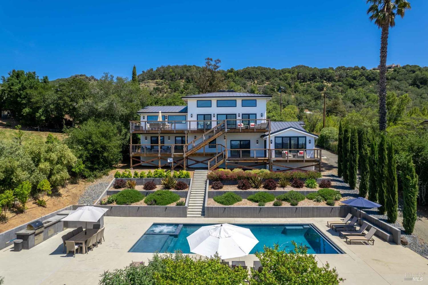 Photo of 1069 Shadybrook Ln in Napa, CA