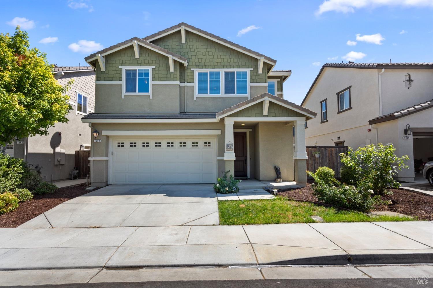 Photo of 1255 Baylor Wy in Dixon, CA