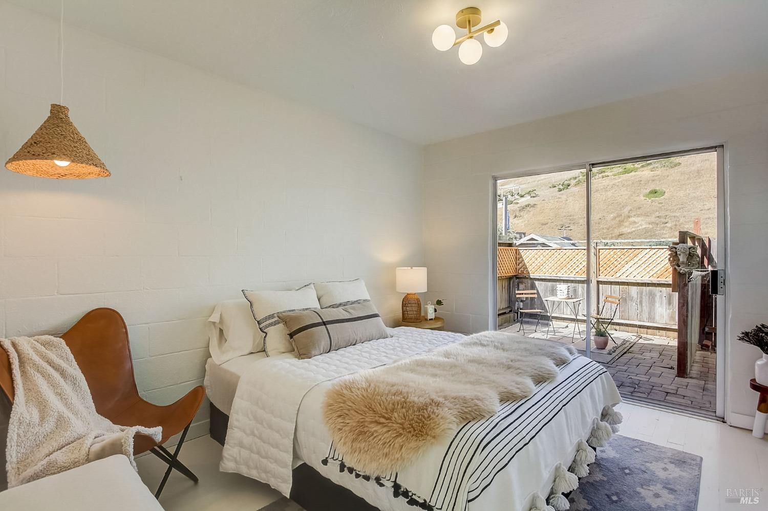 Detail Gallery Image 20 of 44 For 12 Ocean View Ave, Dillon Beach,  CA 94929 - 2 Beds | 1 Baths