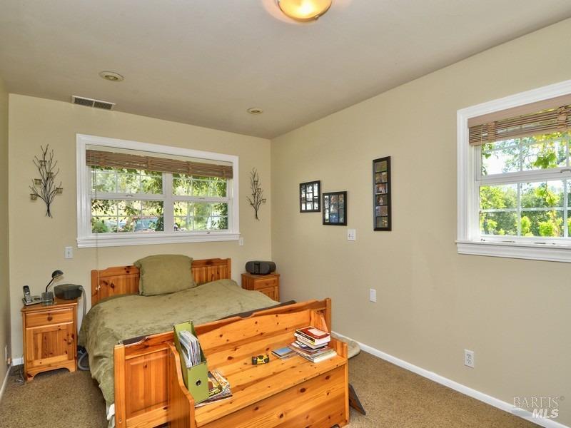 Detail Gallery Image 8 of 23 For 950 Canyon Rd, Geyserville,  CA 95441 - 3 Beds | 2 Baths