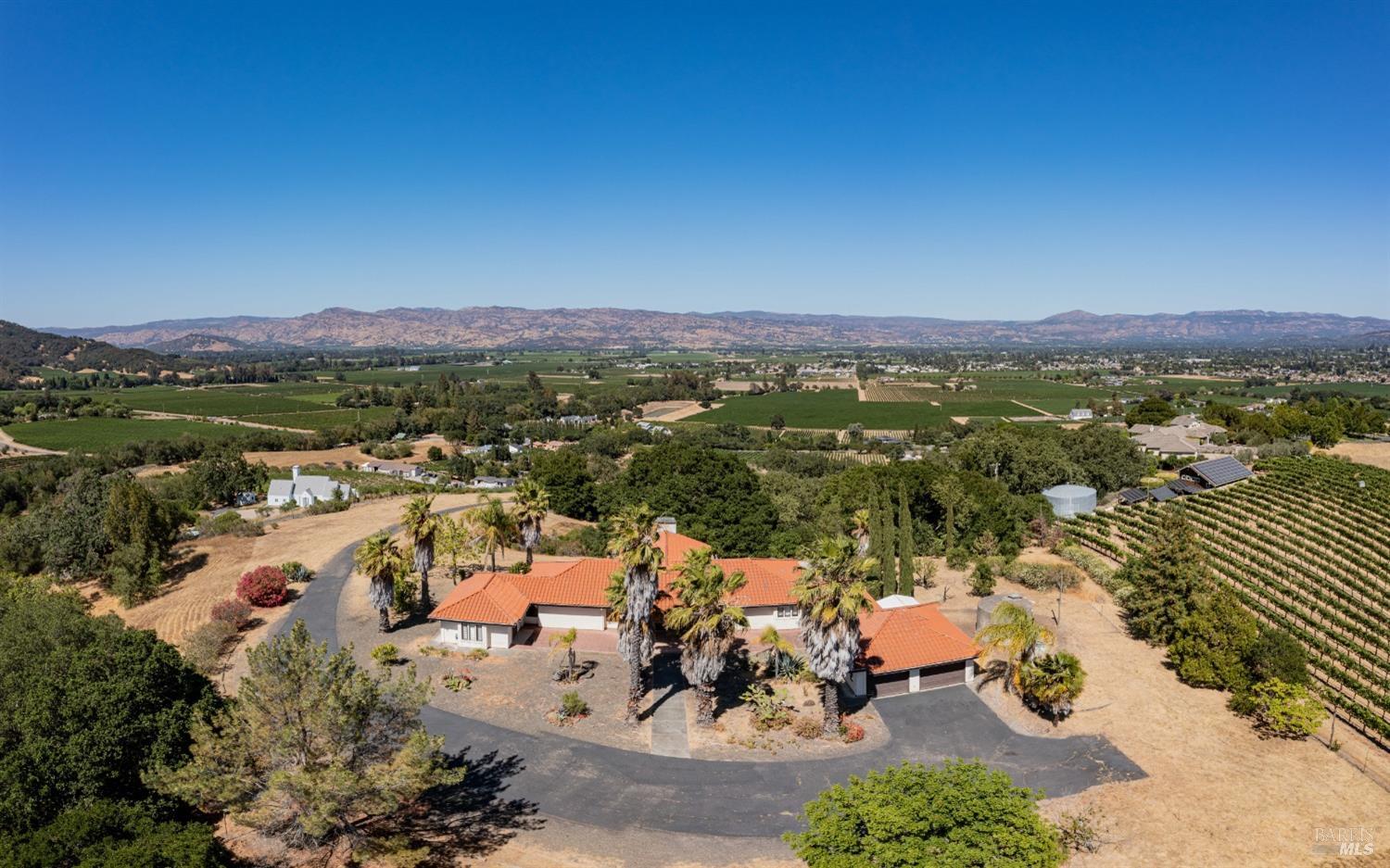 Photo of 3109 Dry Creek Rd in Napa, CA