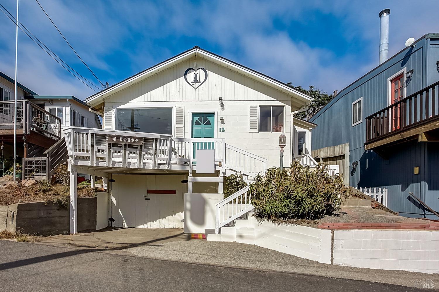 Detail Gallery Image 1 of 44 For 12 Ocean View Ave, Dillon Beach,  CA 94929 - 2 Beds | 1 Baths