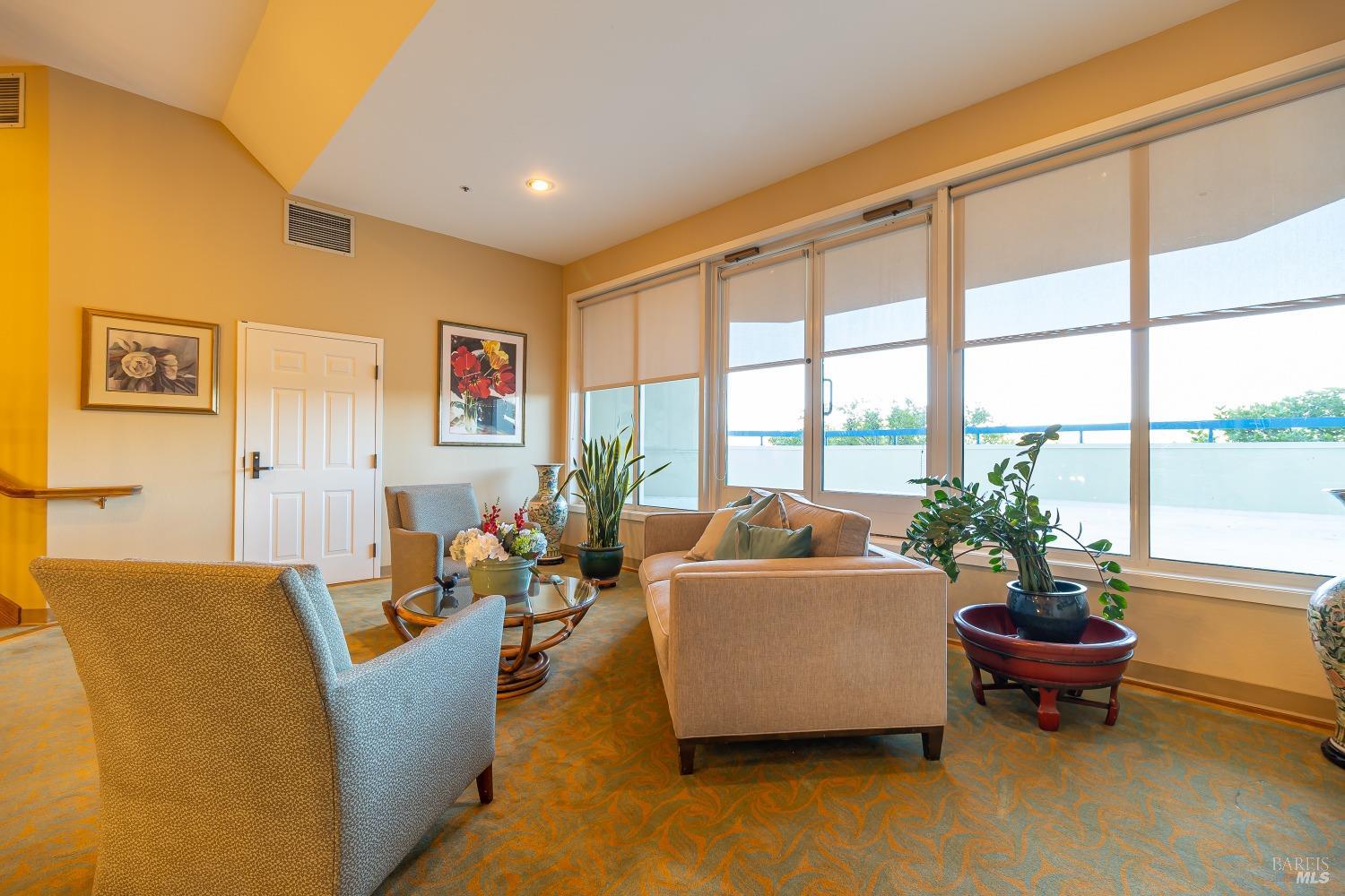 Detail Gallery Image 27 of 45 For 100 Thorndale Dr #454,  San Rafael,  CA 94903 - 1 Beds | 1 Baths