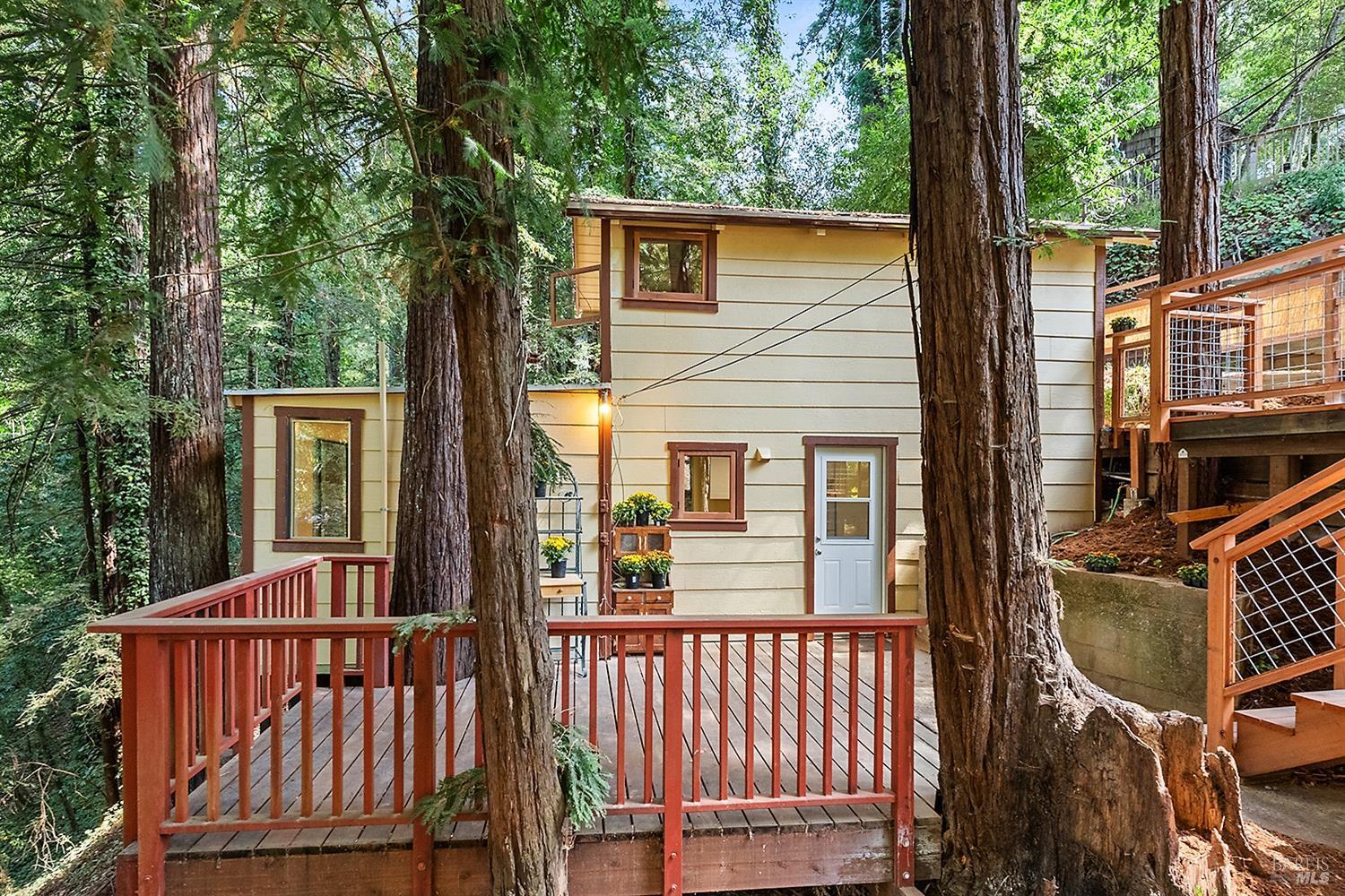 Photo of 14834 Upper Canyon 4 Rd in Guerneville, CA