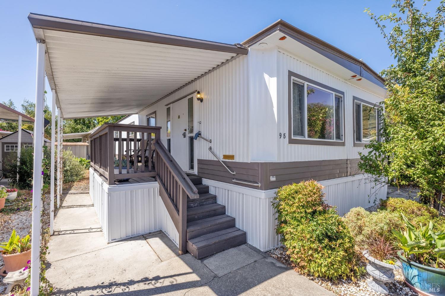 Photo of 98 Caballeros St in Sonoma, CA