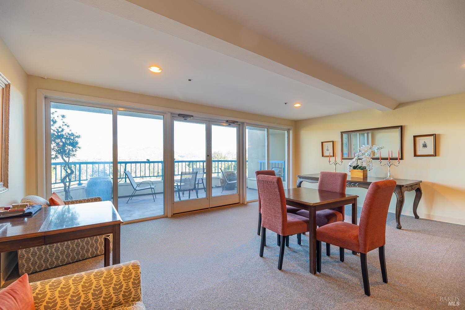Detail Gallery Image 25 of 45 For 100 Thorndale Dr #454,  San Rafael,  CA 94903 - 1 Beds | 1 Baths
