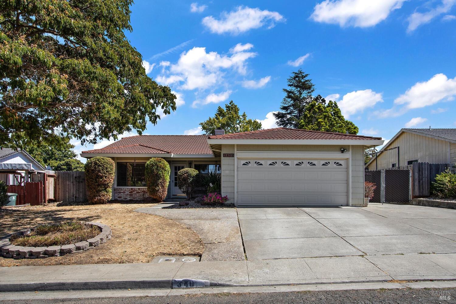 Photo of 340 Pacer Ct in Vallejo, CA