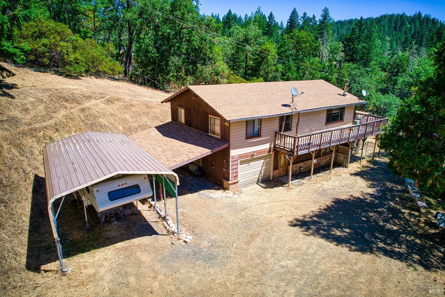 Photo of 3801 Chinquapin Dr in Willits, CA
