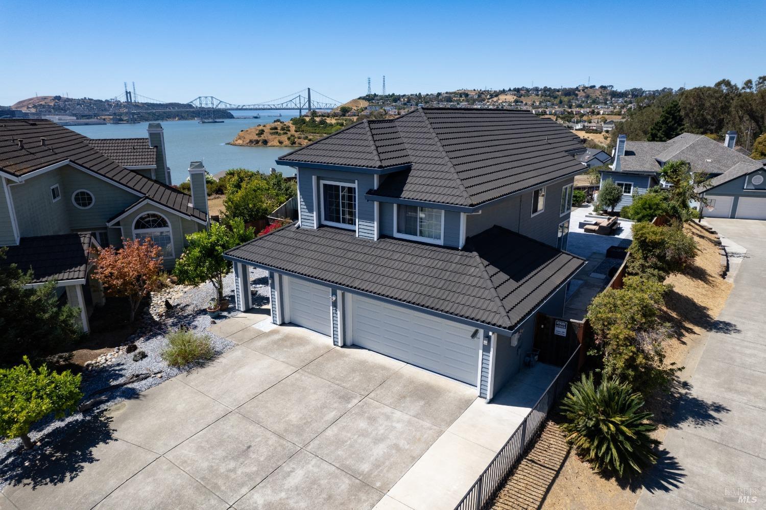 Photo of 191 Windward Ct in Vallejo, CA