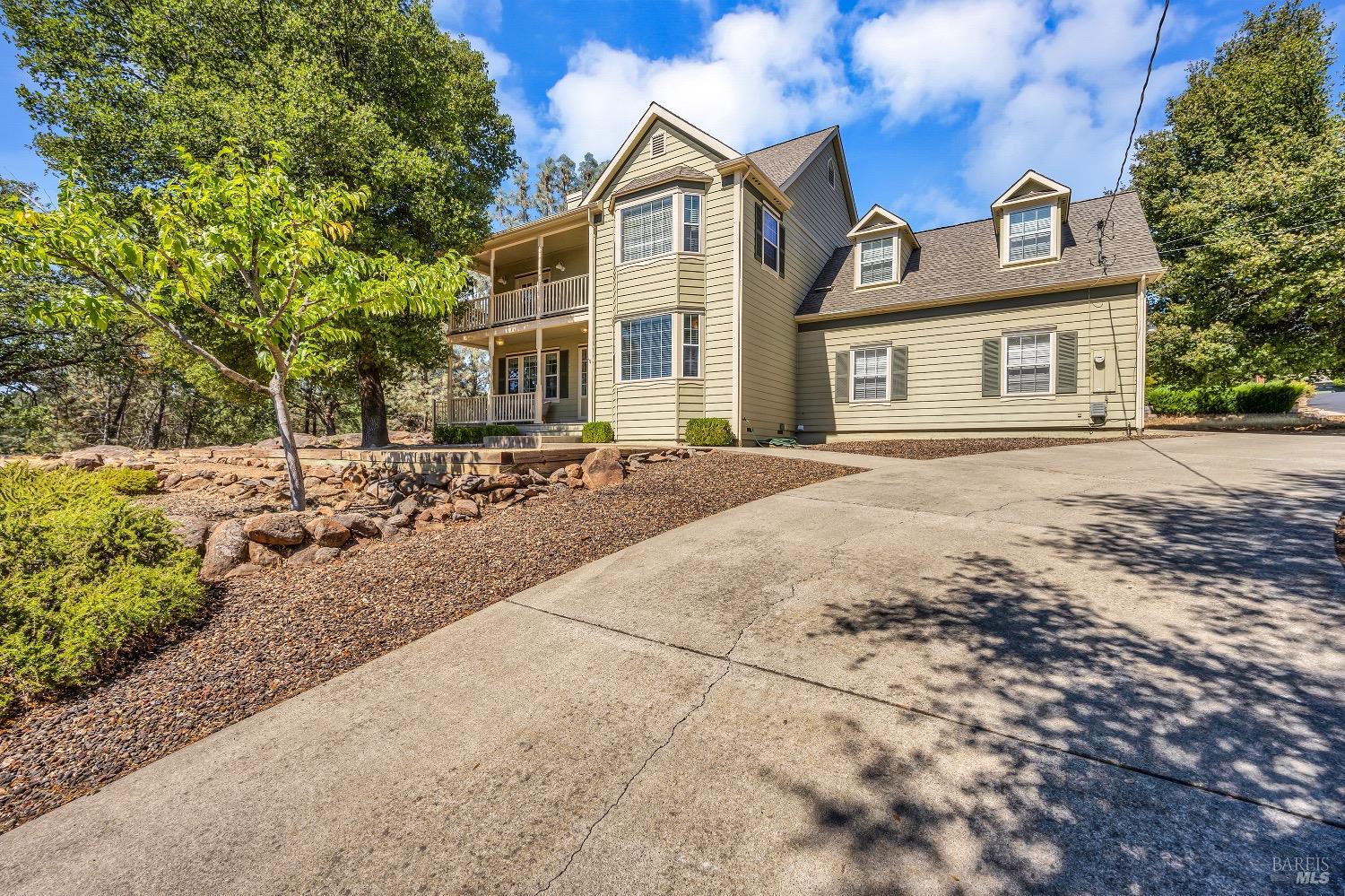Photo of 18420 Park Point Ct in Hidden Valley Lake, CA